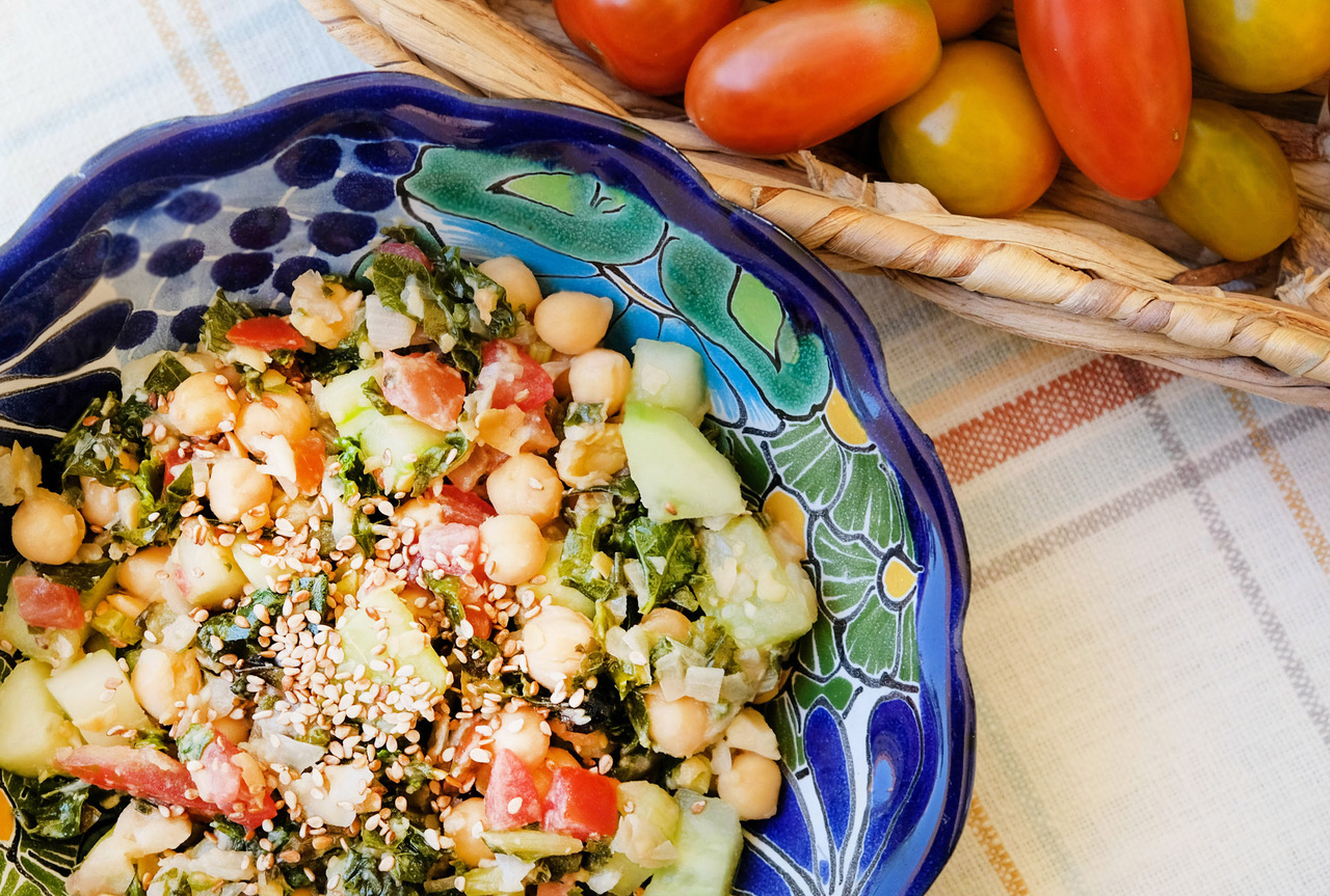 Featured image for “Chickpeas & Greens Salad”